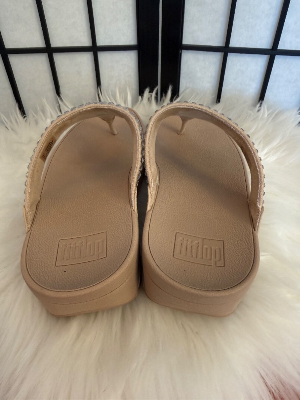 FitFlop Lulu Maxi-Crystal Toe-Post Sandals - Picture 4 of 5